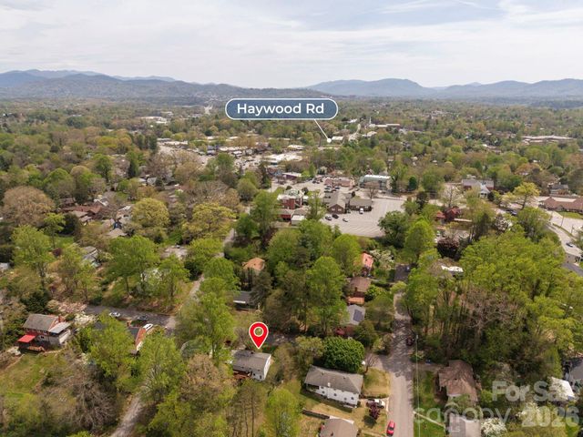 88 Ivanhoe Avenue, Asheville, NC 28806