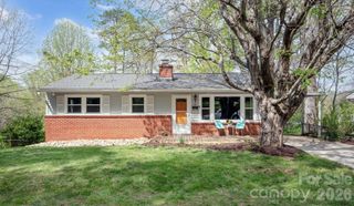 88 Ivanhoe Avenue, Asheville, NC 28806