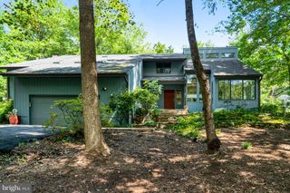 7107 ROXANN RD, Alexandria, VA 22315