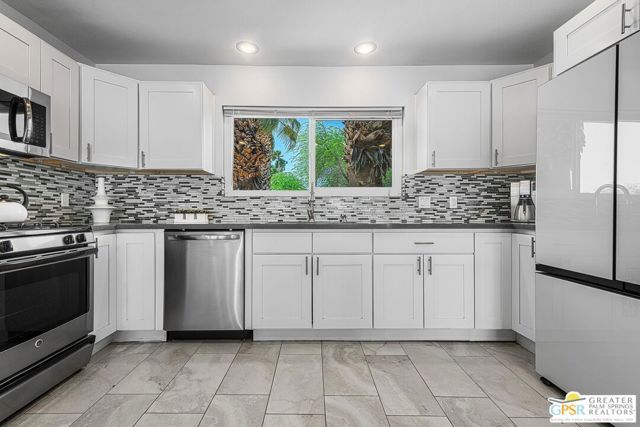 2864 E Valencia Road, Palm Springs, CA 92262