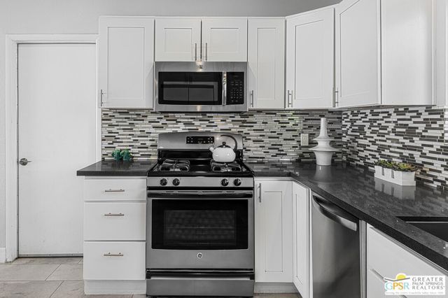 2864 E Valencia Road, Palm Springs, CA 92262