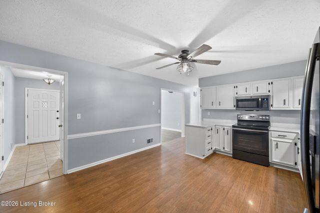 9115 Willowwood Way, Jeffersontown, KY 40299