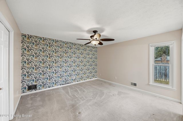 9115 Willowwood Way, Jeffersontown, KY 40299