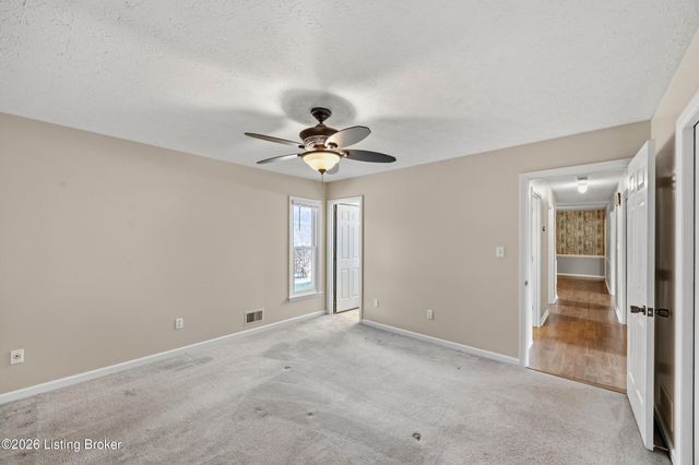 9115 Willowwood Way, Jeffersontown, KY 40299