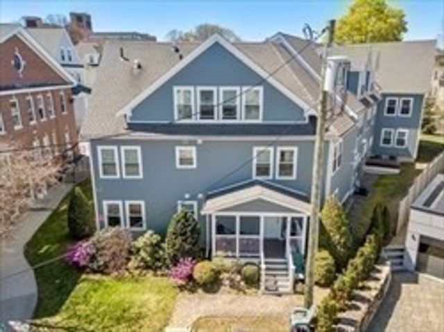 8 Dustin 301, Boston, MA 02135