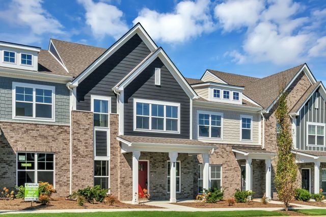 348 Twig PVT Ct, Hendersonville, TN 37075