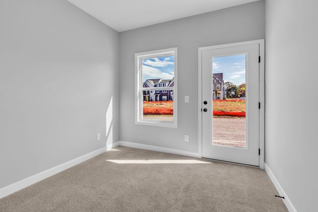 348 Twig PVT Ct, Hendersonville, TN 37075