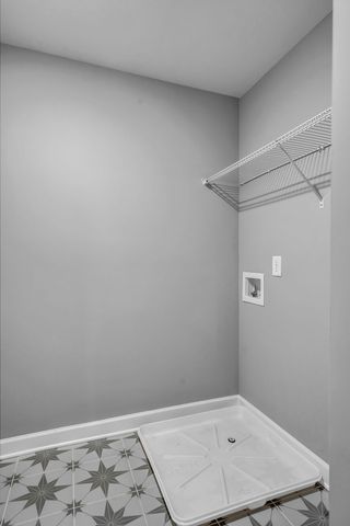 348 Twig PVT Ct, Hendersonville, TN 37075