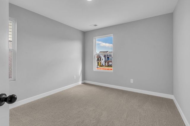 348 Twig PVT Ct, Hendersonville, TN 37075