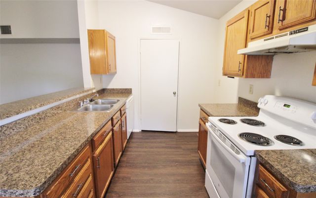 405 Pogue Street, Cedar Hill, TX 75104