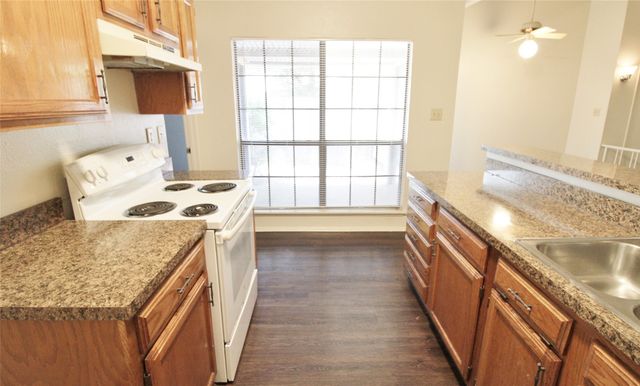 405 Pogue Street, Cedar Hill, TX 75104