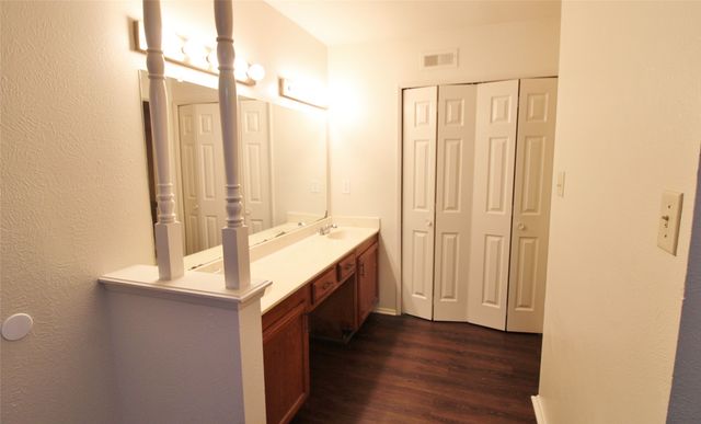 405 Pogue Street, Cedar Hill, TX 75104
