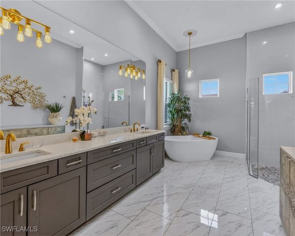 15563 Montello LN, Naples, FL 34114