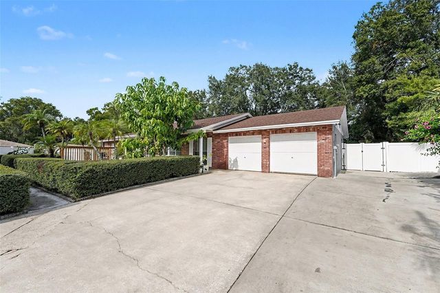 7114 MINTWOOD COURT, Tampa, FL 33615
