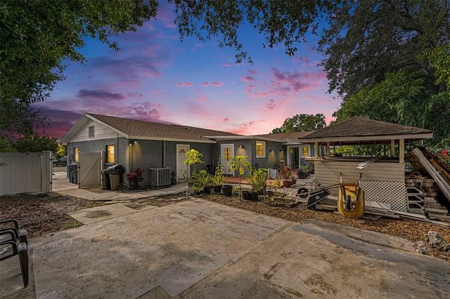 7114 MINTWOOD COURT, Tampa, FL 33615