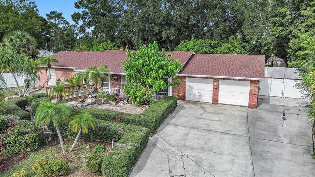 7114 MINTWOOD COURT, Tampa, FL 33615