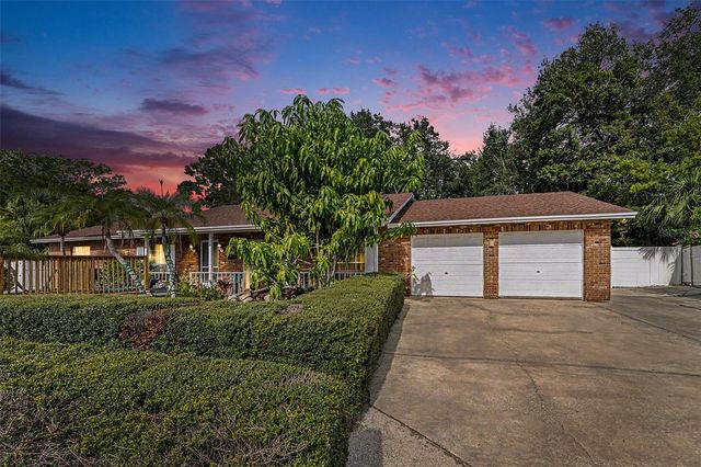 7114 MINTWOOD COURT, Tampa, FL 33615