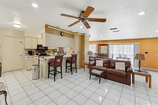 7114 MINTWOOD COURT, Tampa, FL 33615