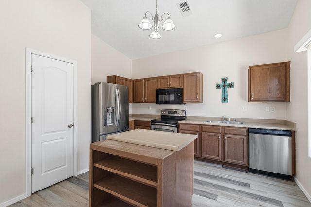 3319 Prairie Ridge Street SW, Los Lunas, NM 87031