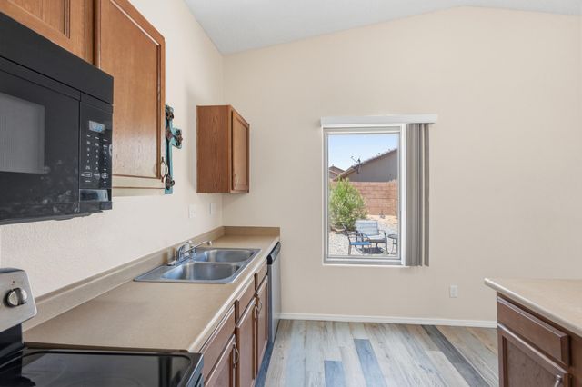 3319 Prairie Ridge Street SW, Los Lunas, NM 87031