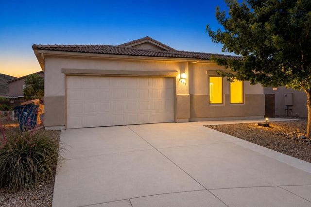 3319 Prairie Ridge Street SW, Los Lunas, NM 87031