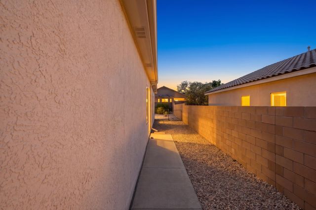 3319 Prairie Ridge Street SW, Los Lunas, NM 87031