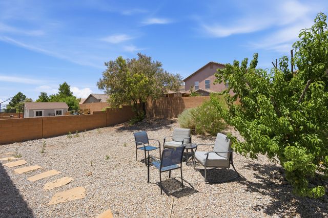 3319 Prairie Ridge Street SW, Los Lunas, NM 87031
