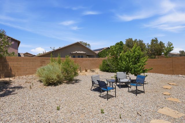 3319 Prairie Ridge Street SW, Los Lunas, NM 87031