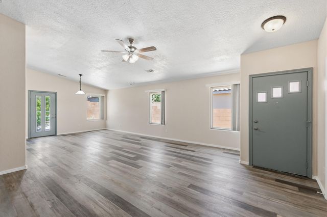 3319 Prairie Ridge Street SW, Los Lunas, NM 87031