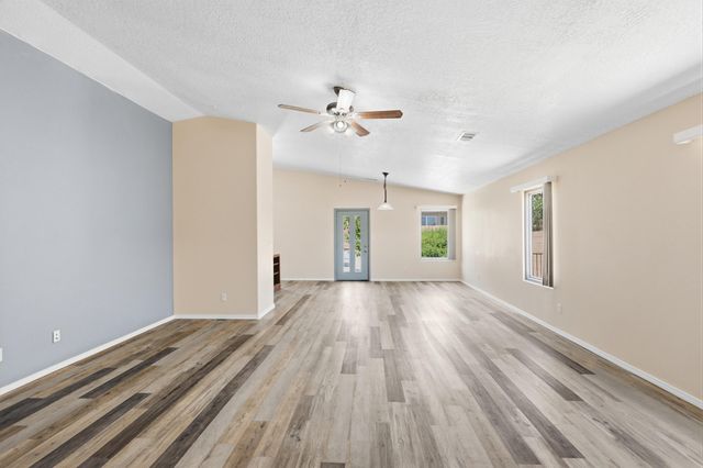 3319 Prairie Ridge Street SW, Los Lunas, NM 87031