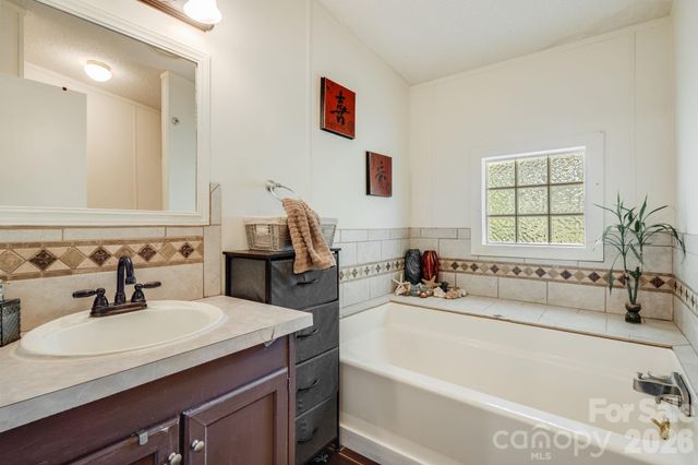234 White Clover Lane, Weaverville, NC 28787