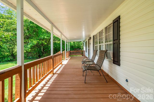 234 White Clover Lane, Weaverville, NC 28787