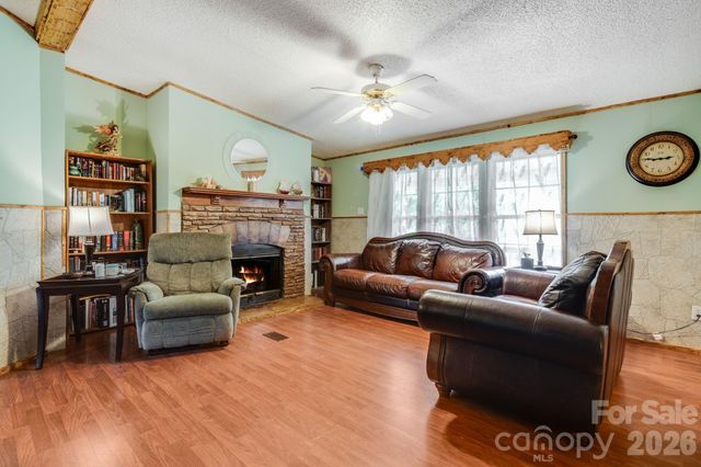 234 White Clover Lane, Weaverville, NC 28787
