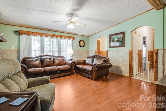 234 White Clover Lane, Weaverville, NC 28787