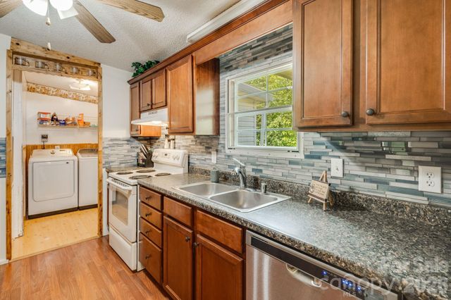 234 White Clover Lane, Weaverville, NC 28787