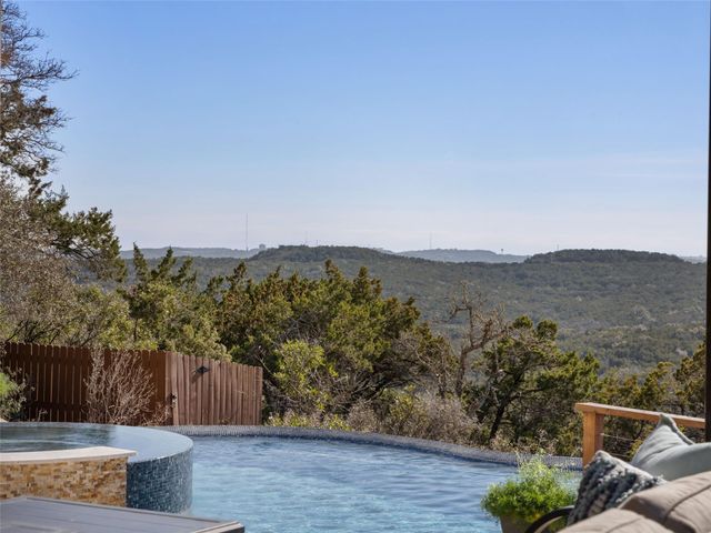 9009 Bell Mountain DR, Austin, TX 78730