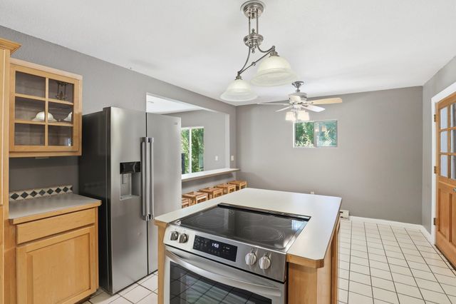 6422 E 17th Ave, Spokane Valley, WA 99212
