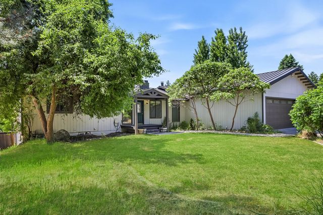 6422 E 17th Ave, Spokane Valley, WA 99212
