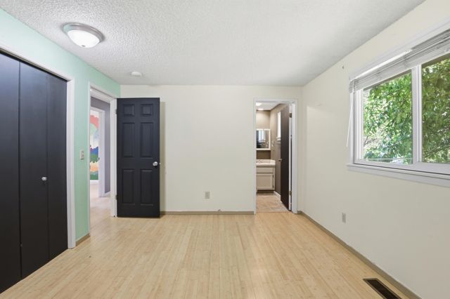 6422 E 17th Ave, Spokane Valley, WA 99212