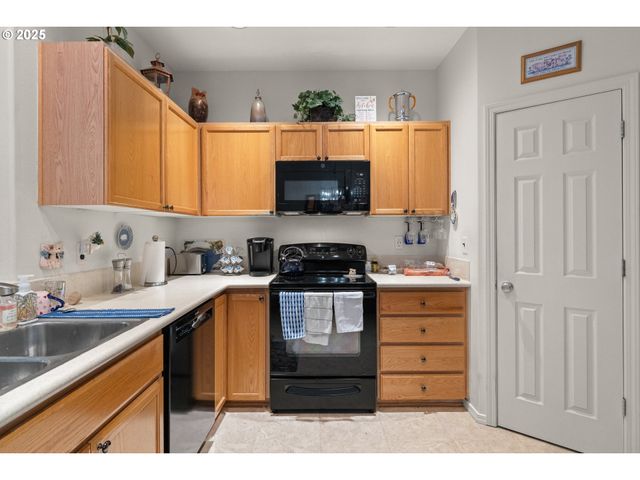 17019 Sw GLEN PARK Ct, Beaverton, OR 97003