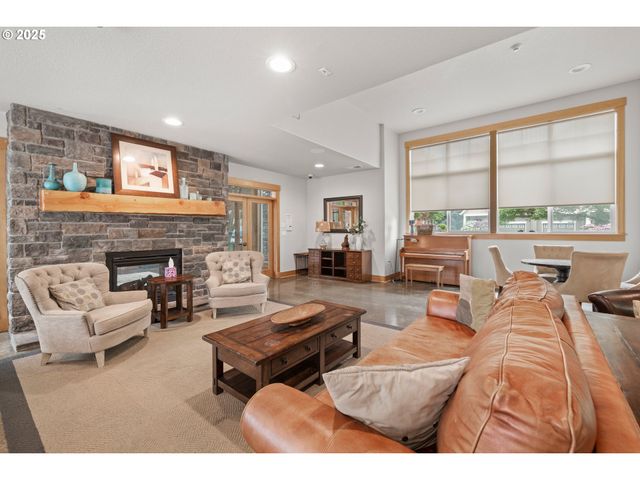 17019 Sw GLEN PARK Ct, Beaverton, OR 97003