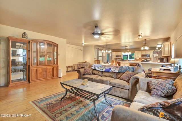865 W Wilder Avenue, Wasilla, AK 99654