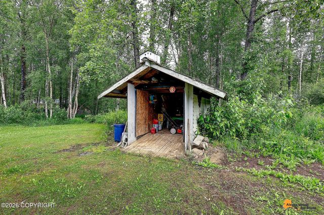 865 W Wilder Avenue, Wasilla, AK 99654
