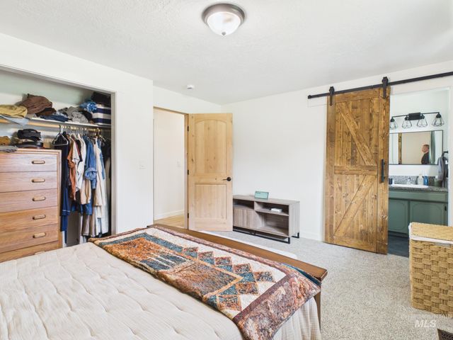 9111 W Teakwood Dr, Boise, ID 83709