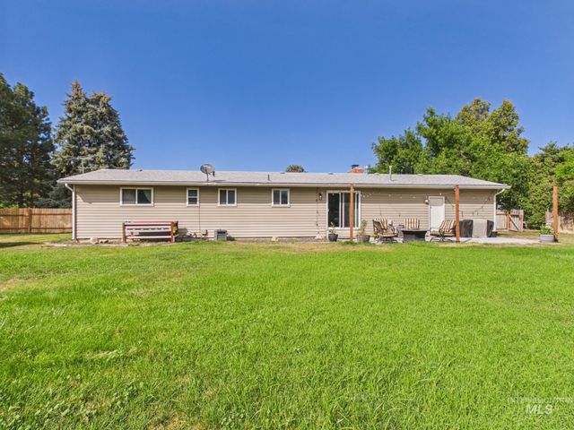 9111 W Teakwood Dr, Boise, ID 83709