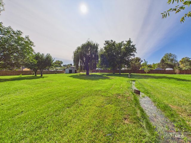 9111 W Teakwood Dr, Boise, ID 83709