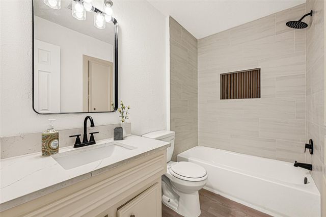 4202 Boone Road, Houston, TX 77072