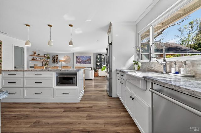 5846 Monte Verde Dr, Santa Rosa, CA 95409