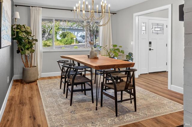 5846 Monte Verde Dr, Santa Rosa, CA 95409