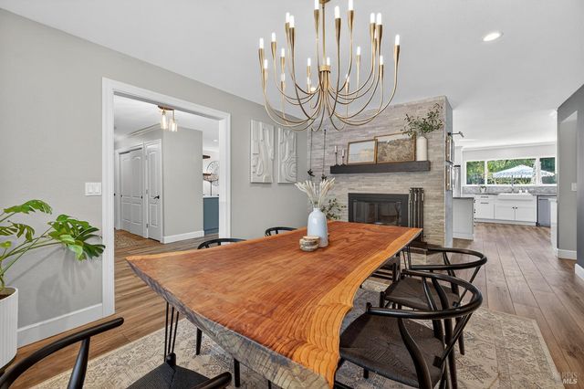 5846 Monte Verde Dr, Santa Rosa, CA 95409